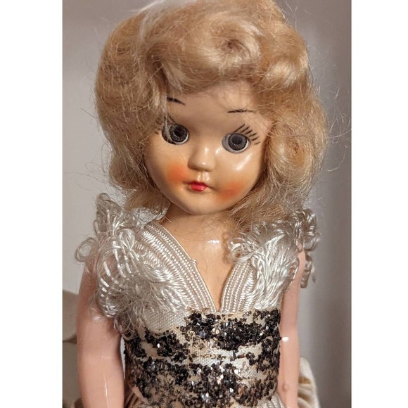 Vintage Doll with Blinking Eyes - Picture 1 of 6